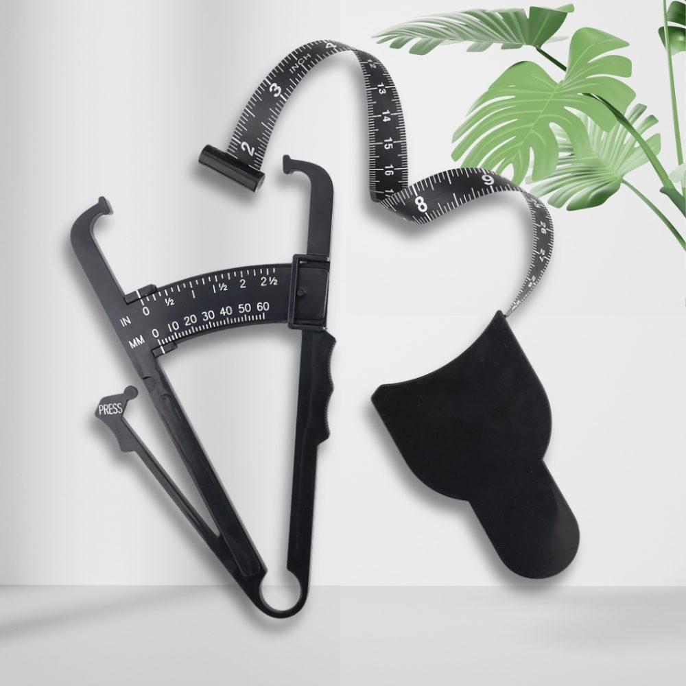 健康尺脂肪卡尺套裝 - 卡西亞 新設計!準確地確定體脂百分比:使用新設計的體脂卡尺和BMI身體測量捲尺可以更好管理您的健康,每次都能獲得非常準確一致的測量結果。這是因為我們的體脂卡尺包括全套健康禮品,這意味著您將能夠輕鬆、準確地測量您的體脂含量,從而實現更有效的減肥計劃! 用法簡單!現在,在舒適的家中自行測量身體脂肪從未如此簡單。我們的BMI健康拉尺帶有卡口位置,因此您可以快速準確地測量您的體脂。只需將體脂計算尺向右移動,捏住皮膚褶皺,擠壓測量鉗口,直到拉尺卡入到位,然後檢查結果。 可靠且易於使用:在減肥和增強肌肉方面,計算脂肪至關重要,我們相信測量您的體脂應該很容易。 這就是為什麼他的體脂卡尺和BMI身體捲尺測量工具具有易於讀取的英寸和毫米標記,還可以為你訂製測量說明卡,因此測量起來再簡單不過了。計算尺可以讓您知道結果,而不會失去在天平上的位置。 耐用的! 最佳品質:這款身體脂肪測量工具和身體捲尺體積小、重量輕、獨立,適合放入您的健身包中,並由耐用的塑膠結構製成。這款卡尺可為您提供與其他體脂測量設備相同的準確結果,而無需花費高達數百或更多的高價。 客製 - 卡西亞 172044-090